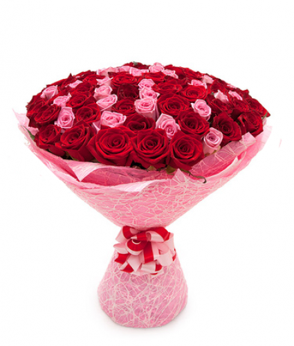 75 roses rouges et roses